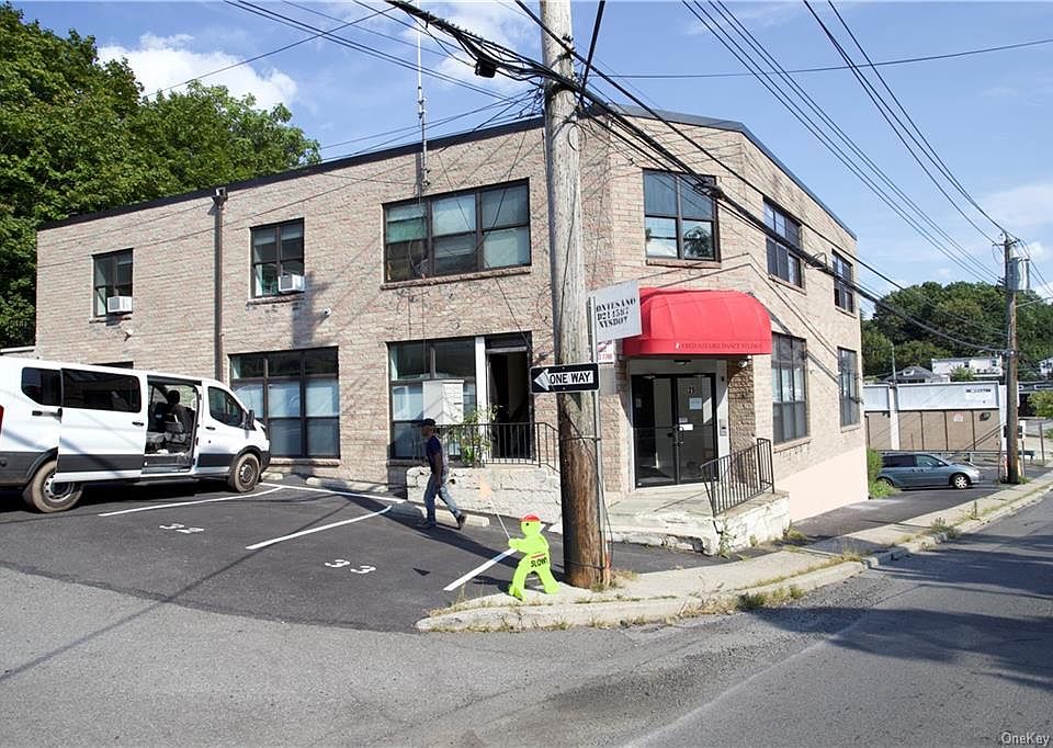 1st image of 25 W Hartsdale Ave