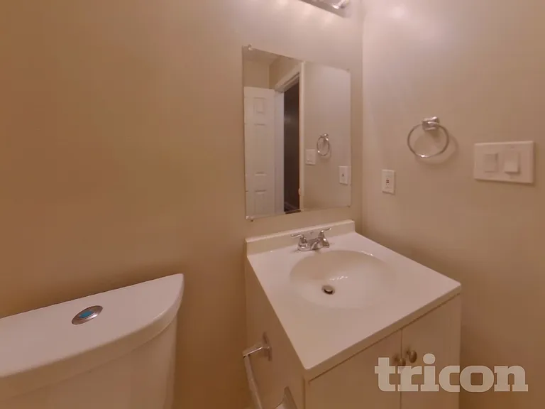 2254 Clonmel Pl — Photo 14