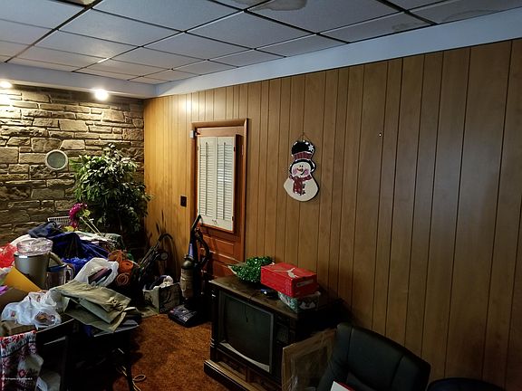5th image of 1719 Ash St