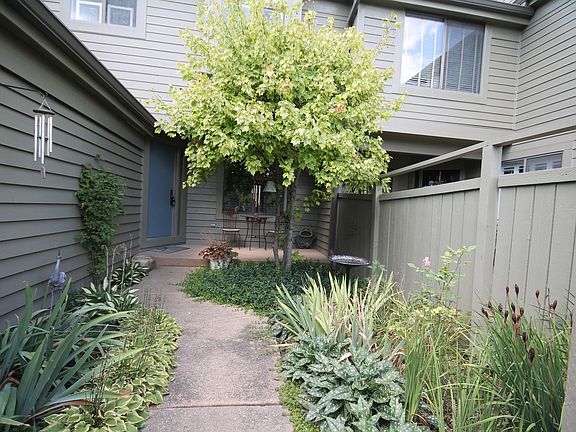 3rd image of 900 N Shoreline Rd #927