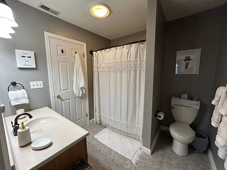 882 N Colony Rd #72 — Photo 22