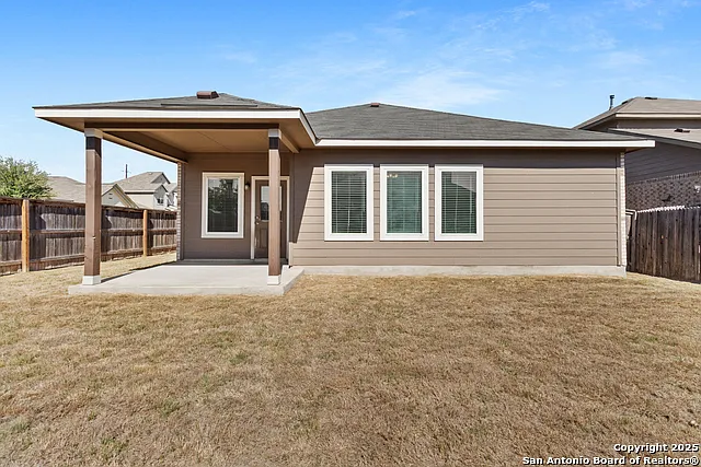 8904 Portobello Way — Photo 24