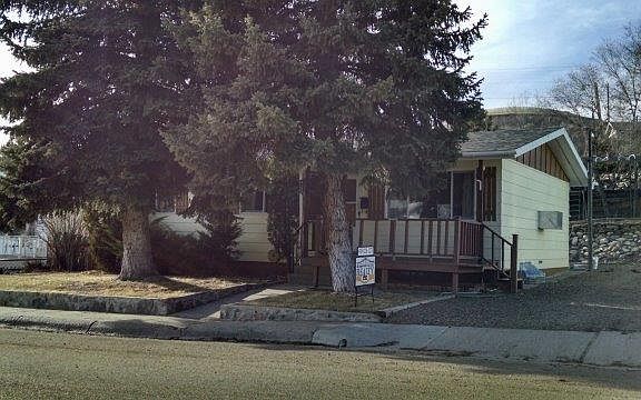 2nd image of 841 6th St N