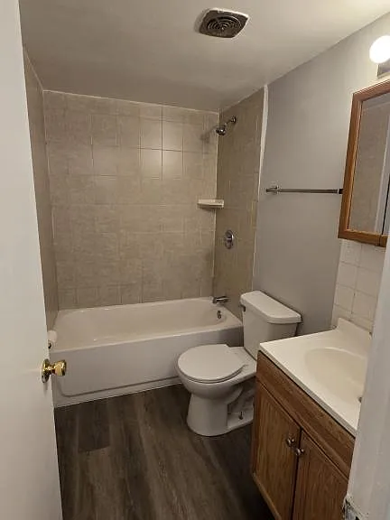 7530 S Saginaw Ave — Photo 7