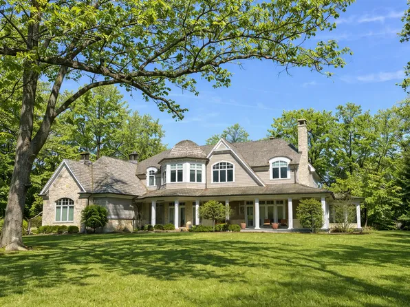 1300 Abington Cambs Dr, Lake Forest, IL 60045