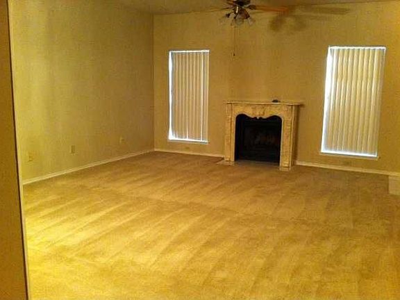 2nd image of 17609 Red Oak Dr