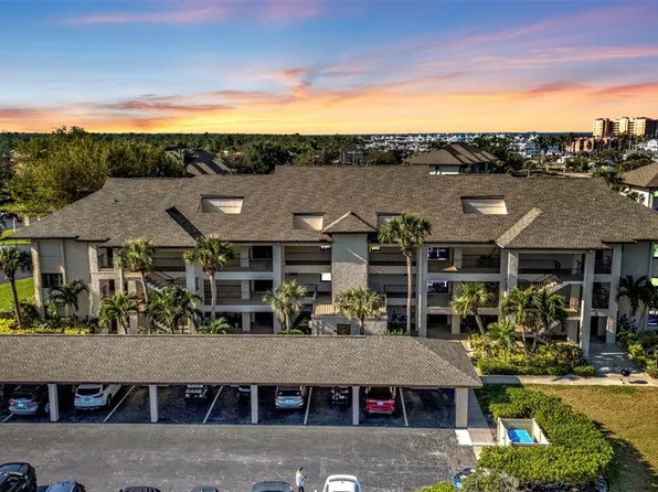 2 Pirates Ln APT 21B, Punta Gorda, FL 33955