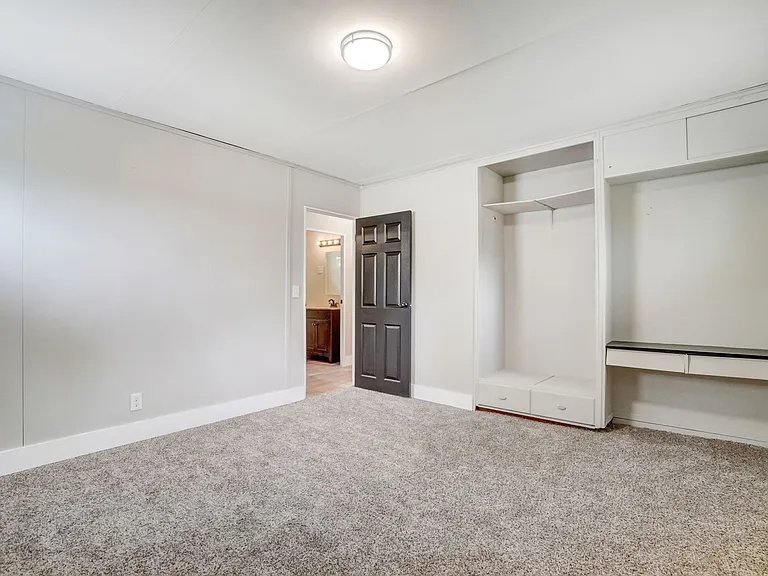 4025 Haney Rd — Photo 15