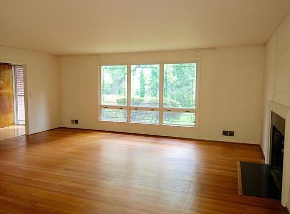 Living Room looking towards front entry.