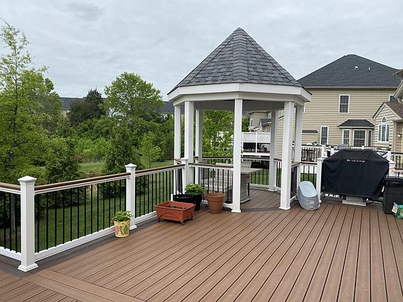 2nd image of 42944 Ashley Heights Cir