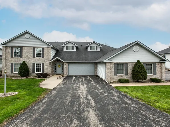 3274 Lake Ridge Dr APT A, Dubuque, IA 52003