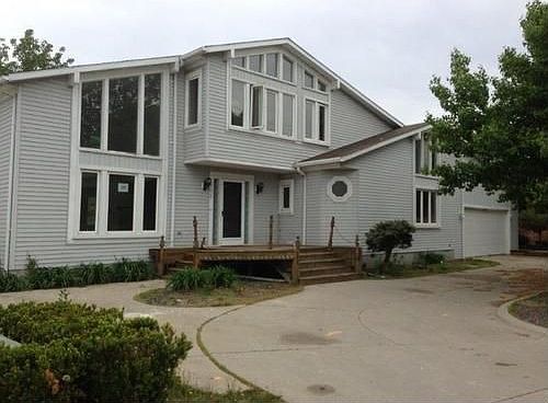 1st image of 465 Willard Ave