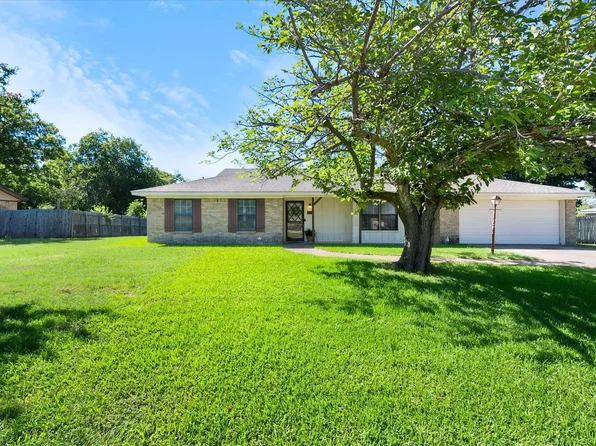 313 Wesley Dr, Corsicana, TX 75110