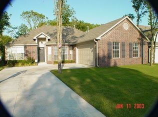 1825 S Lions Ave, Broken Arrow, OK 74012