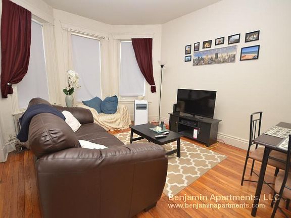 2nd image of 5 Walbridge St APT 20