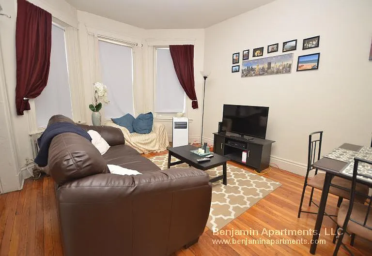 5 Walbridge St #20 — Photo 2