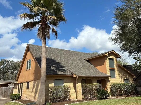8810 Covent Garden St, Houston, TX 77031