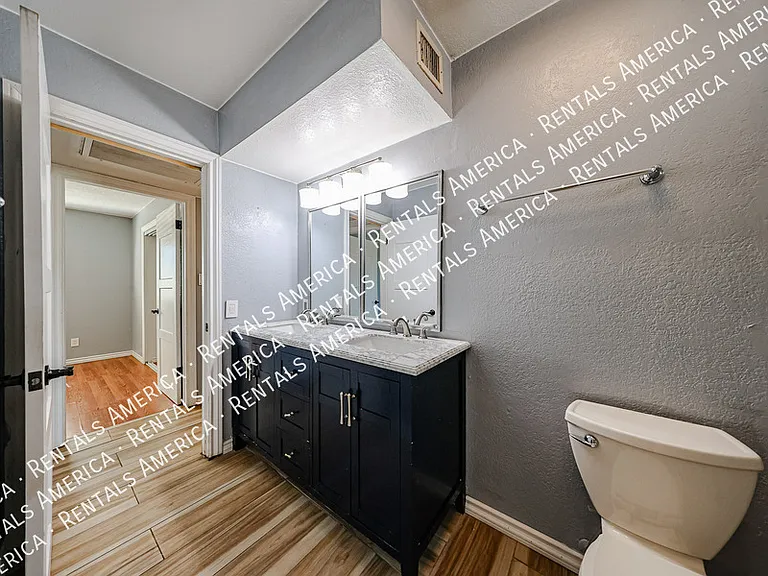 15851 N 23rd St — Photo 22