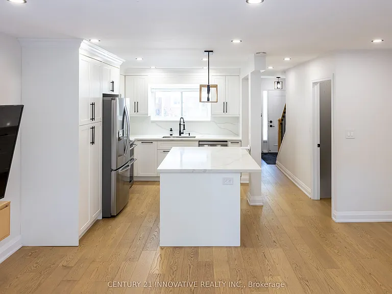 2451 Bridletowne Cir #19 — Photo 11