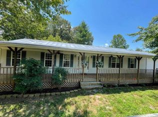 1371 Enoch Creek Rd, Moneta, VA 24121