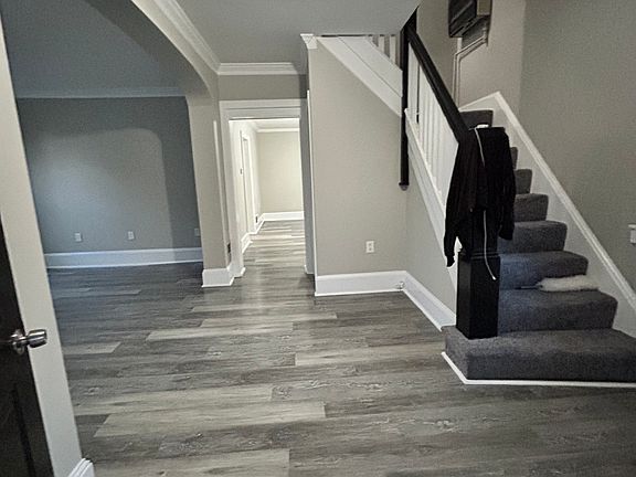 4th image of 307 Woodside Ave
