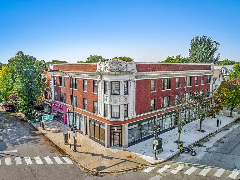 3056 N Greenview Ave #2 — Photo 6