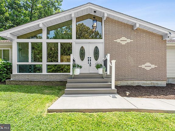 5th image of 748 Principio Rd