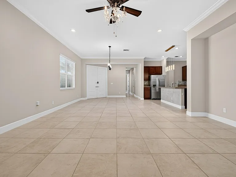 8883 Kingsmoor Way — Photo 7
