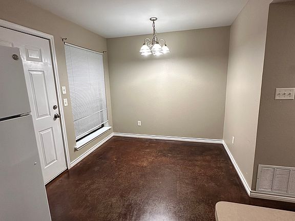 2nd image of 527 Tupelo Dr Unit 106
