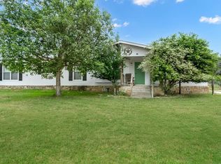 886 Baethge Blvd, Fredericksburg, TX 78624
