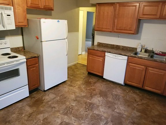 5th image of 9725 Lorna Ln