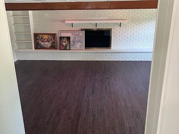 4th image of 1721 Cherington Ct