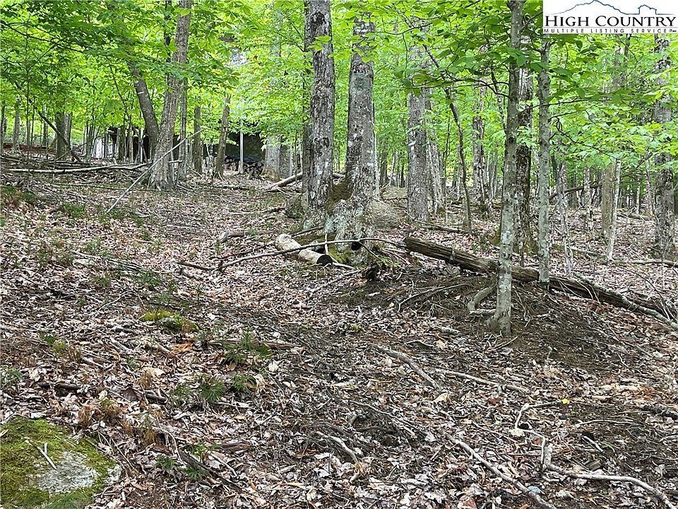 2nd image of 112 Woodridge Road