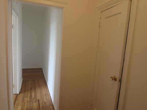 4th image of 2280 Grand Ave #4G