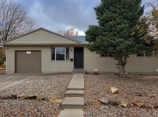 8 Macarthur Rd, Pueblo, CO 81001