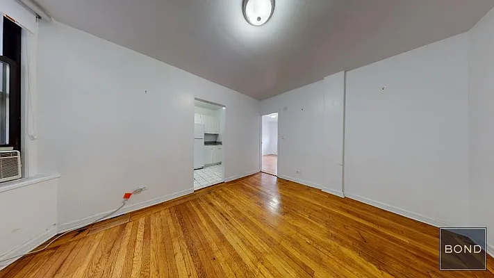 Rented by Bond New York | media 20