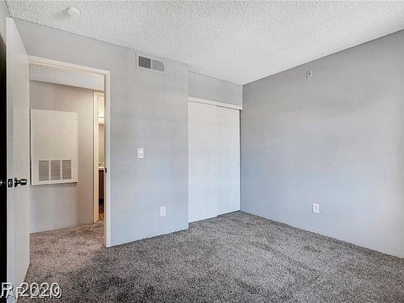4th image of 211 Mission Laguna Ln APT 101