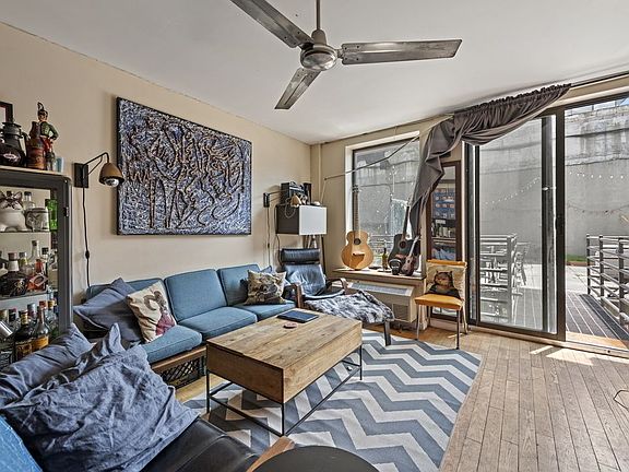 4th image of 224 Montrose Ave APT 1B