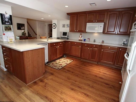 2nd image of 25857 Spring Farm Cir