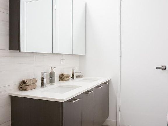 5th image of 247 E 28th St APT 6A