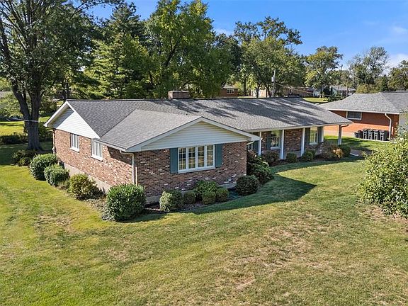 3rd image of 10508 Stephenson Dr