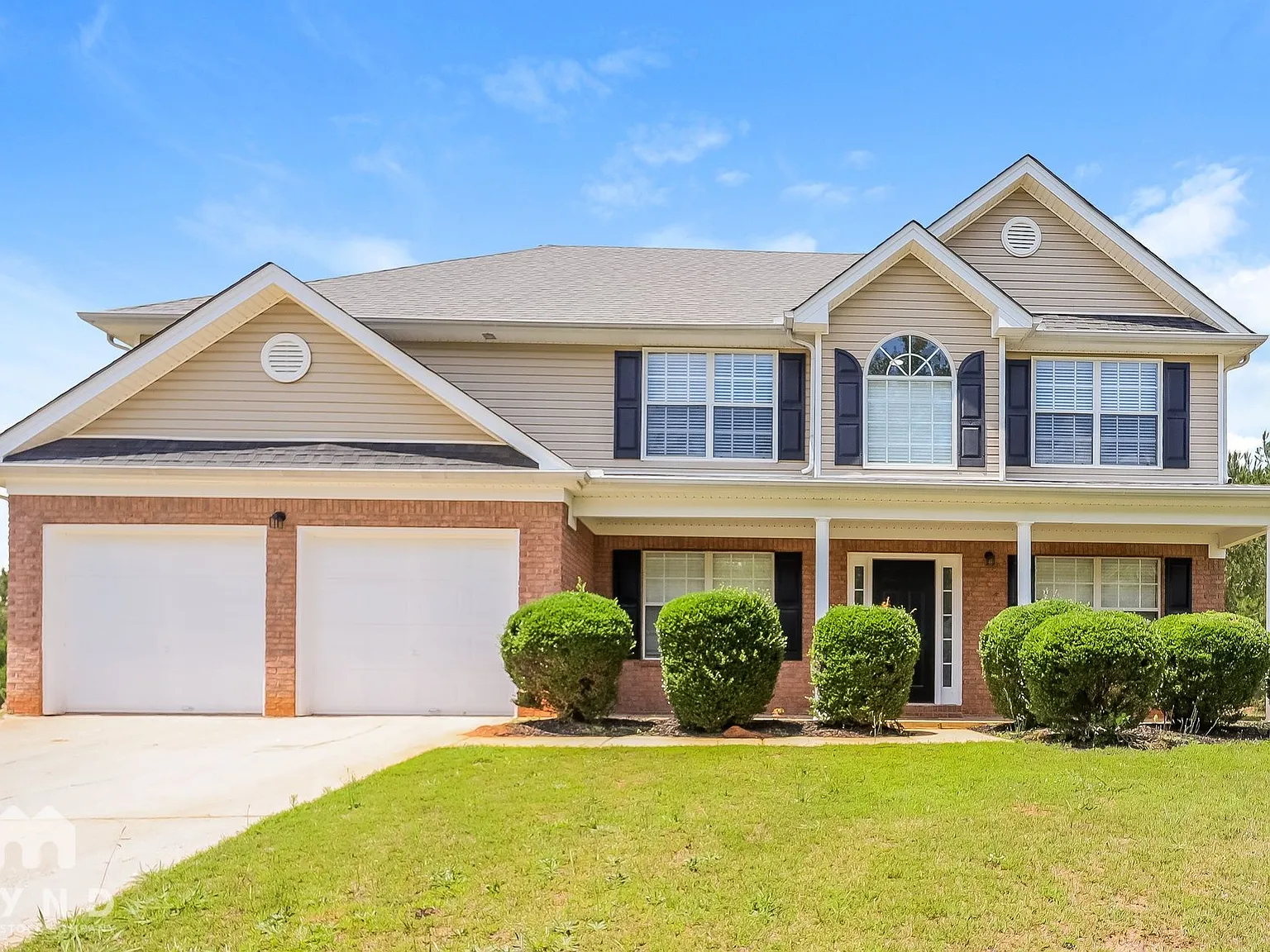 4 bed, 3.0 bath, 2668 sqft, $2,465 — Photo 2