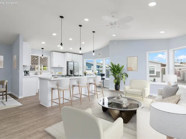 35 Parkwood Ln, Oceanside, CA 92054