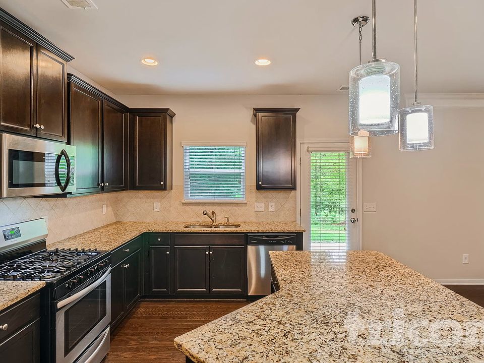 1st image of 451 Fredrick Dr