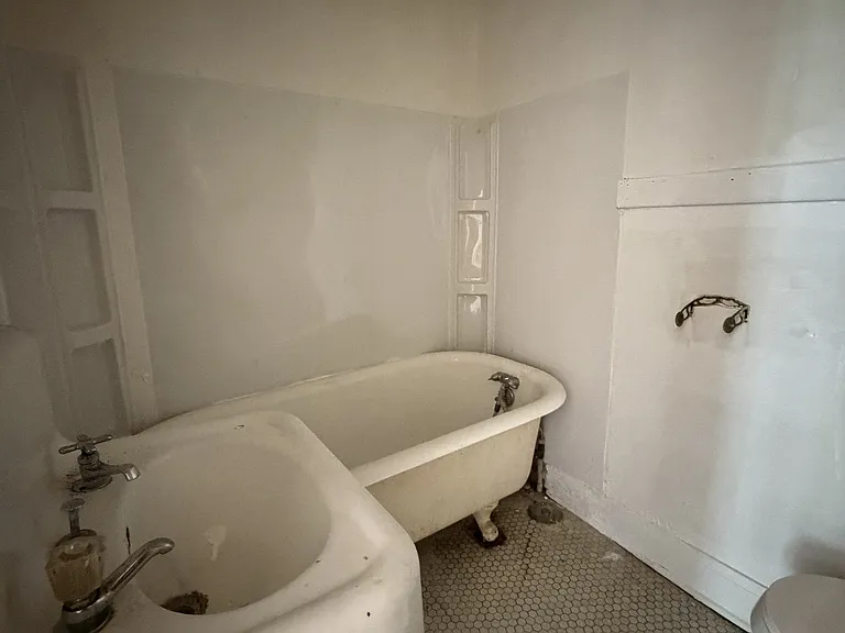 230 W Jackson Blvd #J — Photo 9