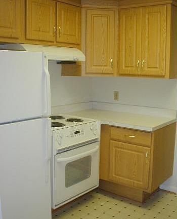 2nd image of 3603 Gleneagles Dr APT 3B