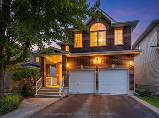 393 Cavendish Cres, Kingston, ON K7P 3E3