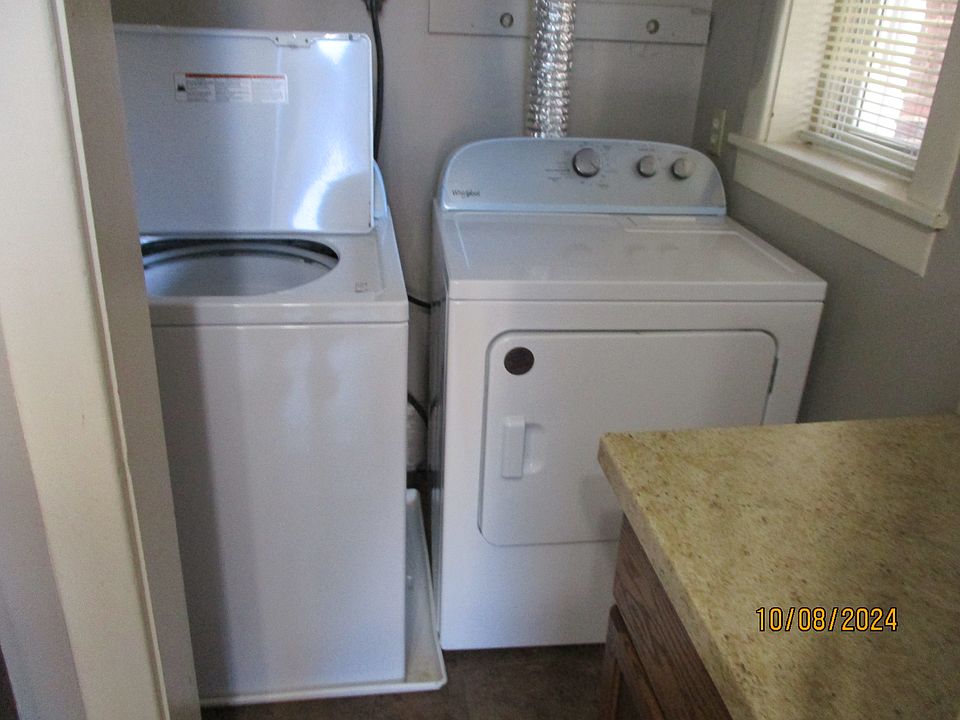 1st image of 1363 Iowa St APT 2