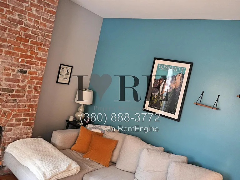 148 N Monroe Ave — Photo 12