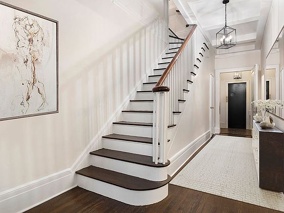 4th image of 829 Park Ave APT 2A